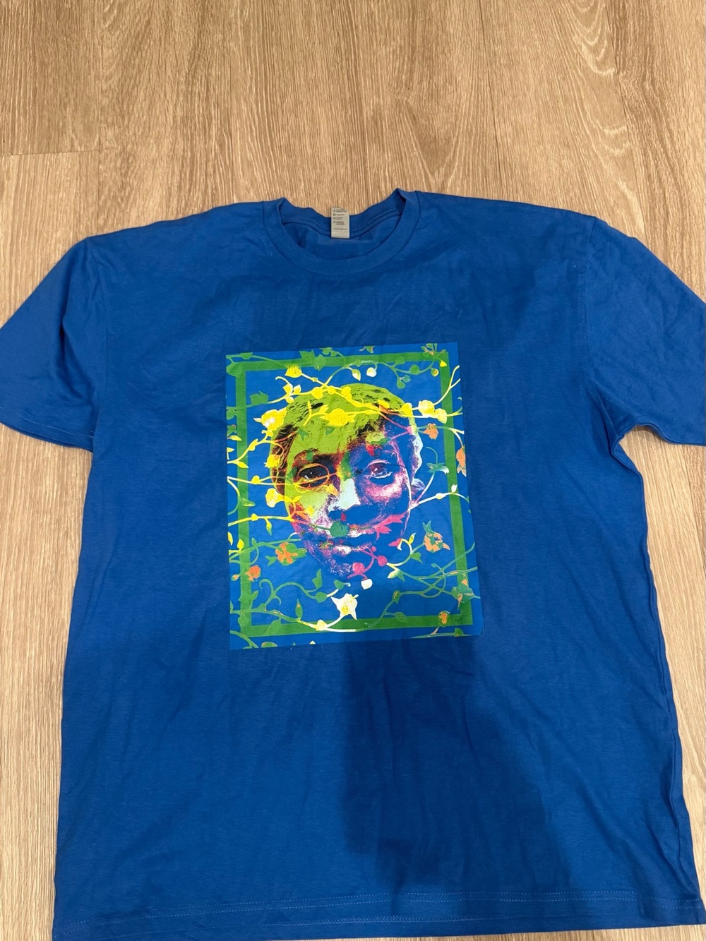 Halston Heritage Blue Crewneck Tee with Visible Tag hand made painted . #024